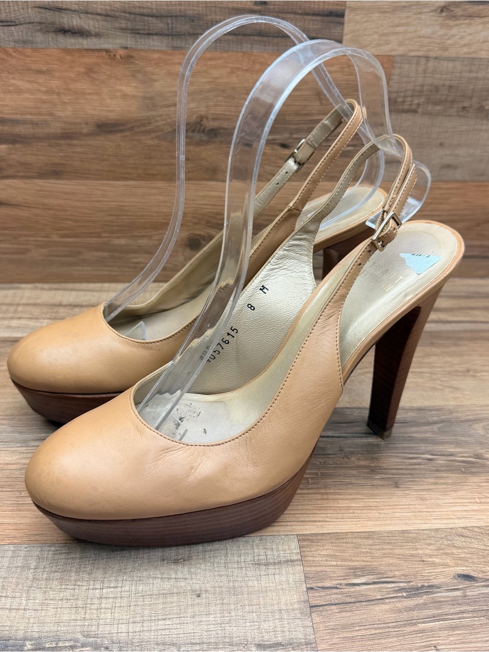 Stuart Weizmann Women's Size 8M Platswoo Nude Slingback Platform Pump